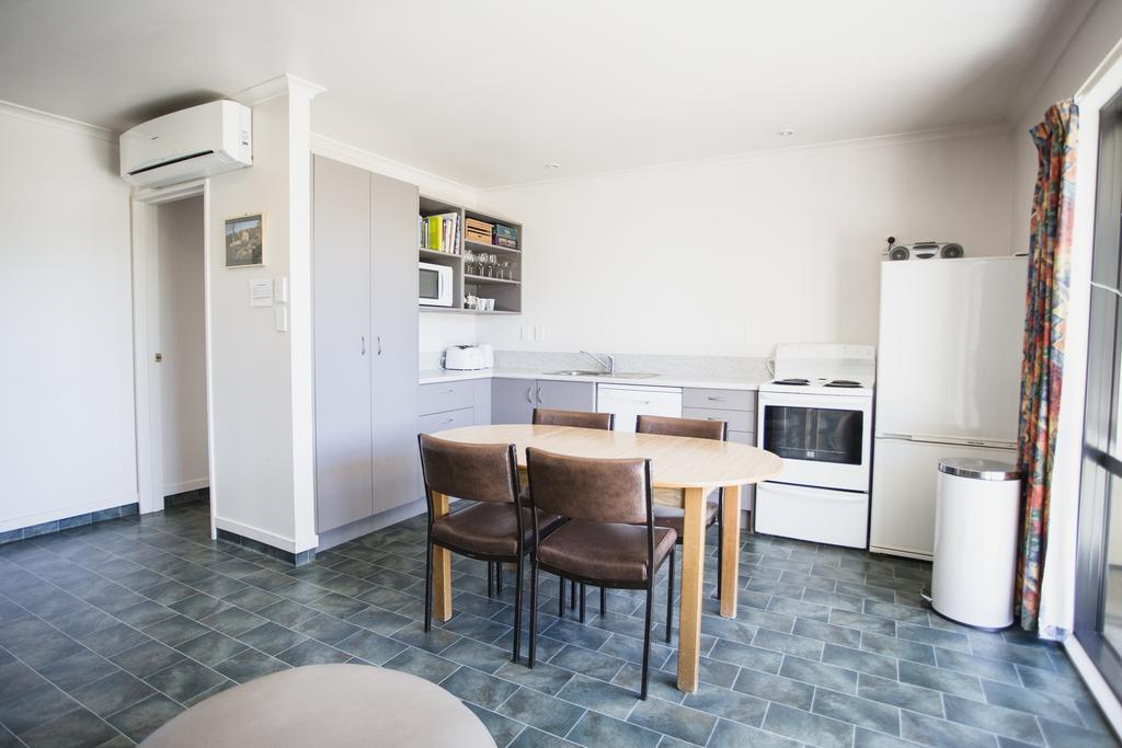Apollo Lodge And Apartment Wanaka Room photo